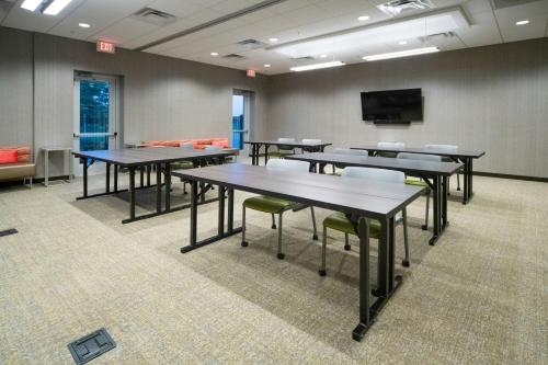 SpringHill Suites by Marriott Kenosha - image 5