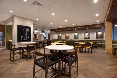 Fairfield Inn & Suites by Marriott Chicago Bolingbrook