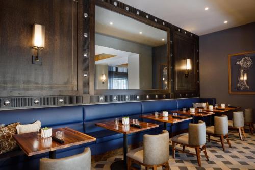 The Barfield, Autograph Collection