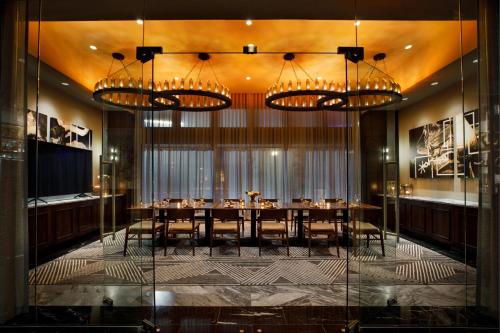 The Barfield, Autograph Collection