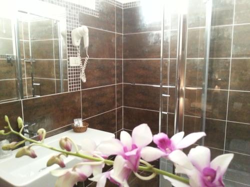 Superior Double Room image 9