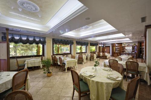 Park Hotel Villa Maria - image 3