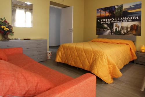 1 queen bed, 2 twin beds