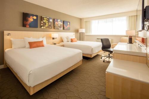 2 double beds