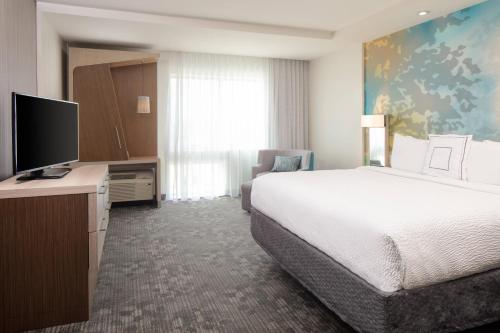 Courtyard by Marriott Omaha Bellevue at Beardmore Event Center