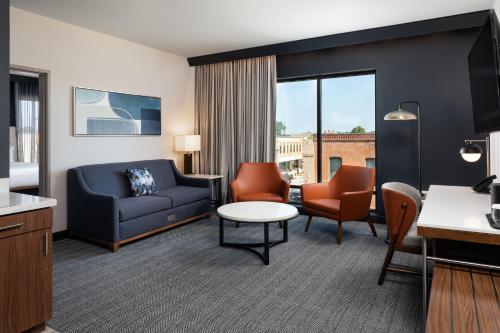 Courtyard by Marriott Owatonna Downtown