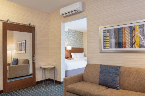 2 queen beds