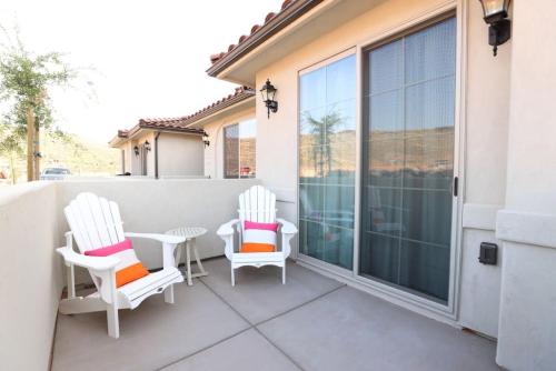 Red Sands Retreat with Pool Pickleball and Zion NP