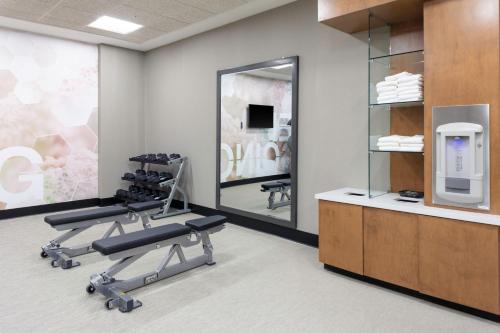 SpringHill Suites By Marriott Durham City View - image 7