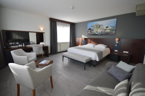 Atlas Hotel Holiday Room Type - Superior Suite Atlas Hotel Holiday Room Type - Superior Suite