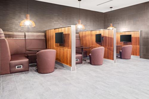 Lobby, Courtyard by Marriott Houston Northeast in East Houston