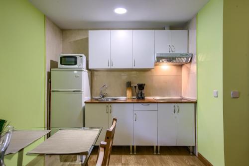 Apartamentos Barajas - main image