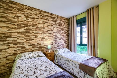 Apartamentos Barajas - image 9