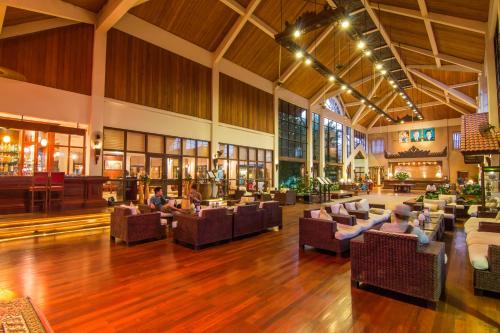 Bar/lounge, Angkor Palace Resort & Spa in Kruos