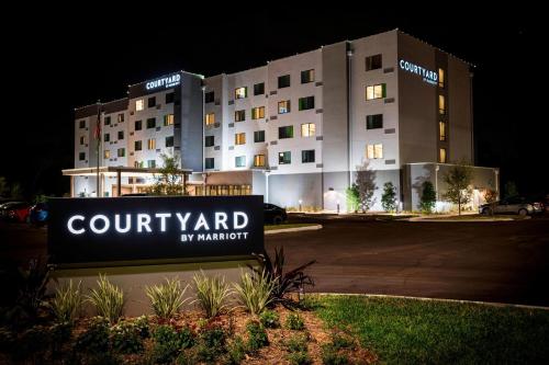 Courtyard by Marriott Tampa Northwest/Veterans Expressway