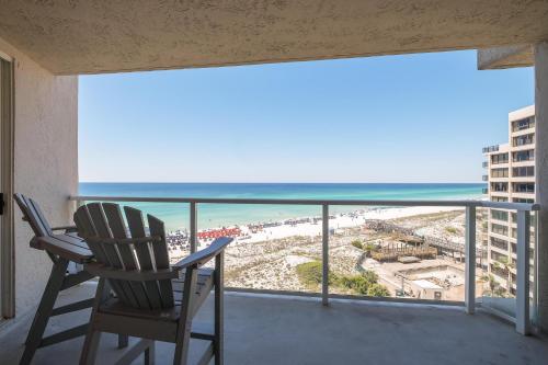 Beachside Two 4281 - main image