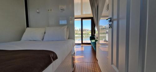 Floating Experience - Casa flutuante a 25 min do Porto, Póvoa de Varzim (foto 8)