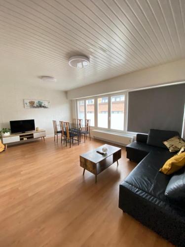 Big Sunset 2 Bedroom House with a Garden gîte à louer Kapellen