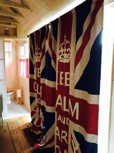 Cosy Private Cabin with parking in good location in 北欣克西