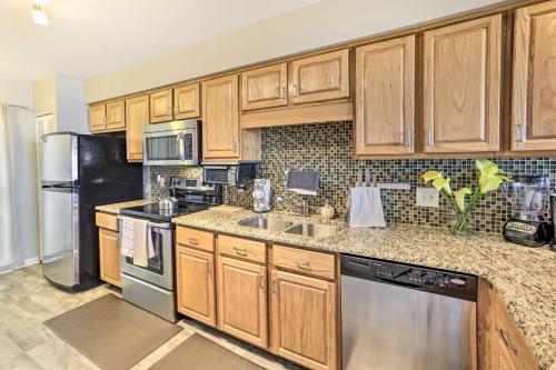 Waterfront Escape with Balcony on Shell Point Beach! in Perkins