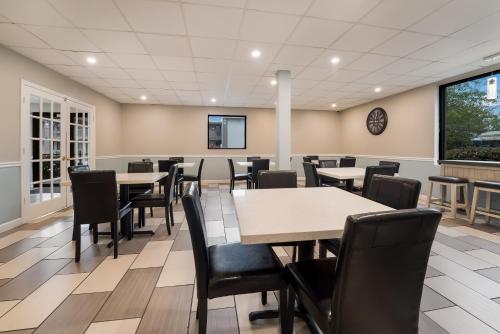 Létesítmények, SureStay by Best Western Columbus Downtown in Columbus városközpont