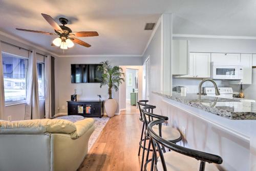 Bradenton Home with Pool and Fire Pit, 9 Mi to Beaches in Bradenton, USA