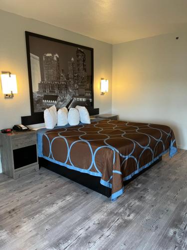 Super 8 by Wyndham Clemmons/Winston-Salem Area - image 9