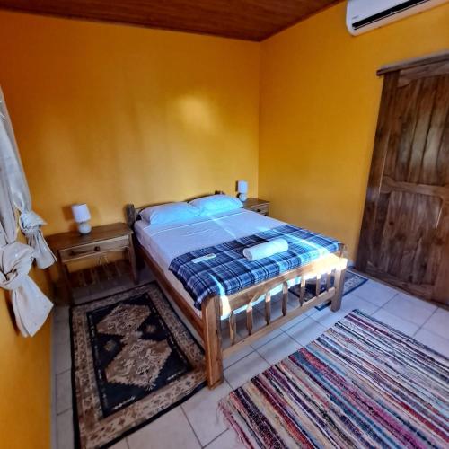 2 twin beds