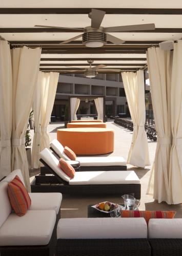 設施, 凱悅棕櫚泉酒店 (Hyatt Palm Springs) in 棕櫚泉市中心