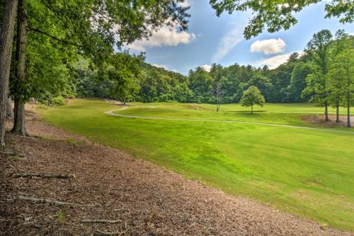 Inviting Kingwood Resort Condo in Clayton! Inviting Kingwood Resort Condo in Clayton!