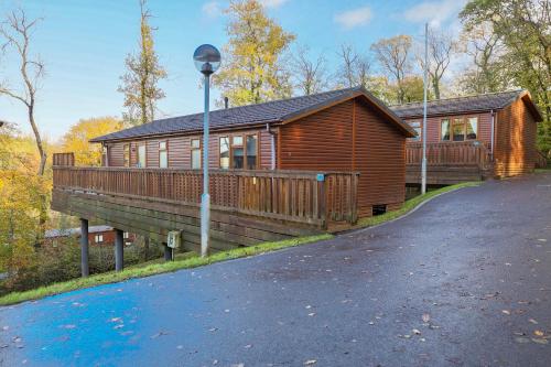 Belvedere Edge Bliss - Exquisite Luxe Holiday Lodge in Devon - Accommodation - Chudleigh