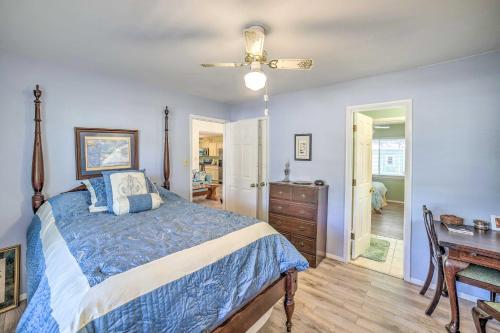 Oak Island Home with Yard - 10 Min Walk to Beach - image 11