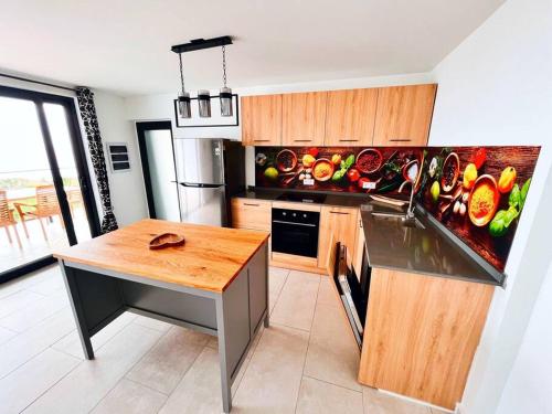 NEU!!! Apartment im Luxory Resort Coral Estate in 威利布罗德