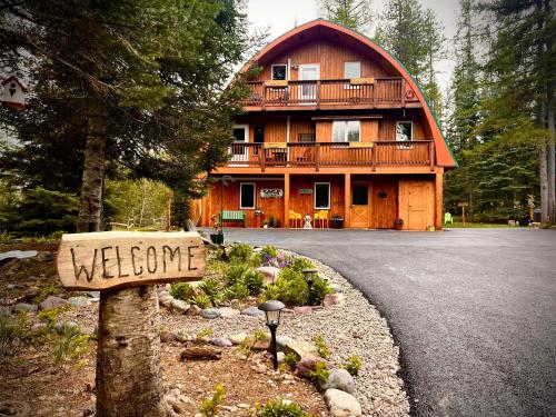 Moss Mountain Inn West Glacier