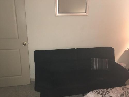 Downtown Private bed and bath *by Mercedes Benz stadium * in Mechanicsville