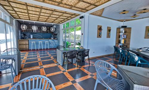 Restaurant, Blue Joys MSR in Siquijor Island