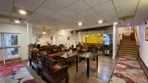 Hotel Cowansville - Accommodation