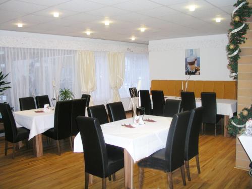 Restaurant, Hotel Wetterau - Self-Check-In in Wolfersheim