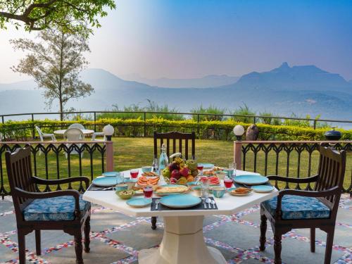 Food and beverages, Whispering Heights, Pawna Lake, Lonavala - ama Stays & Trails in Aamby Valley City