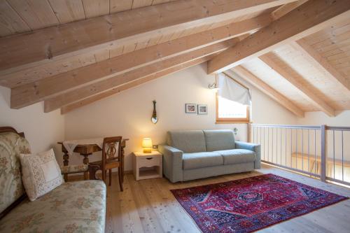 Suite, loft, junior