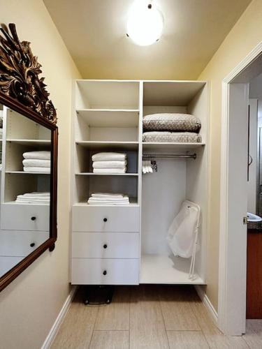 Super Cosy 8Bed & 6Bath in Vancouver heart near to airport