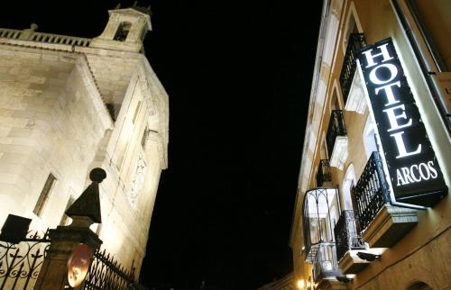 Hotel Arcos Catedral