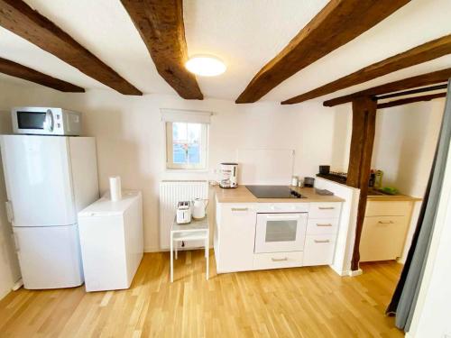 廚房, Charmante Apartments mit TV-WiFi in 凱爾克海姆/陶努斯