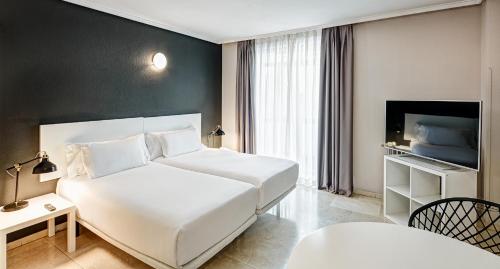 Hotel Sercotel Togumar - Accommodation - Madrid