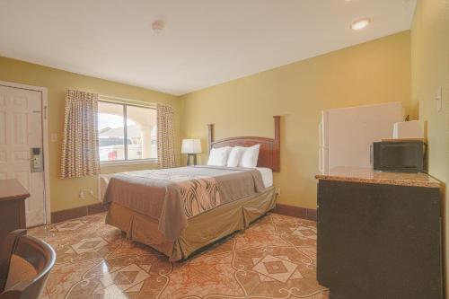 Aransas Bay Inn & Suites Aransas Pass Corpus Christi, TX By OYO