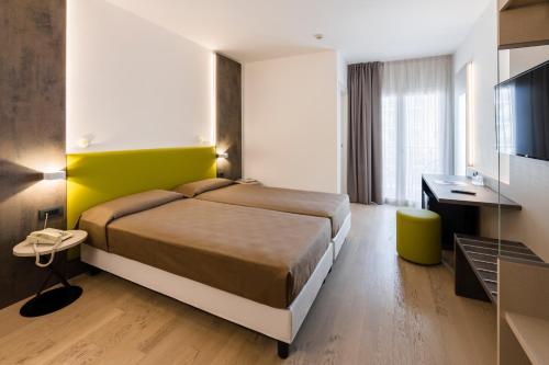 Hotel Italy - image 9