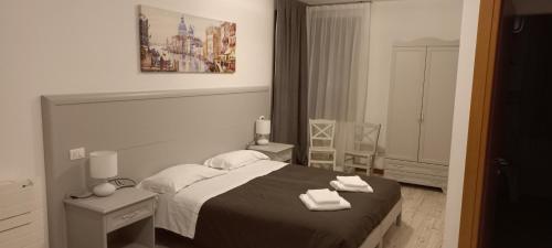 Palazzetto Canossa 1