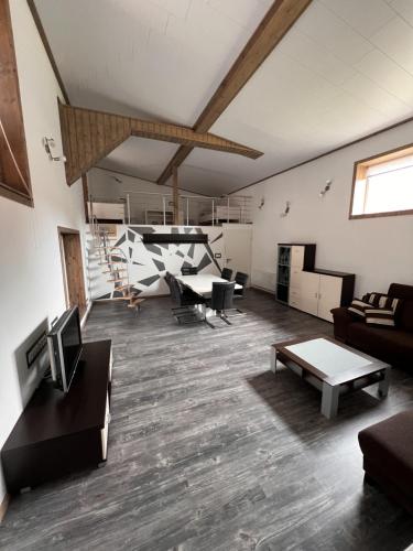 Shared lounge/TV area, Dill Apartments Gadenstedt in Ilsede