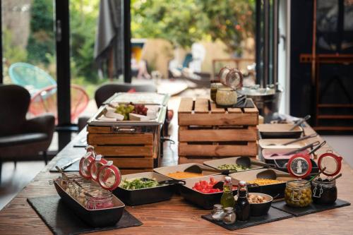 Food and beverages, Pfefferbett Hostel Berlin in Prenzlauer Berg