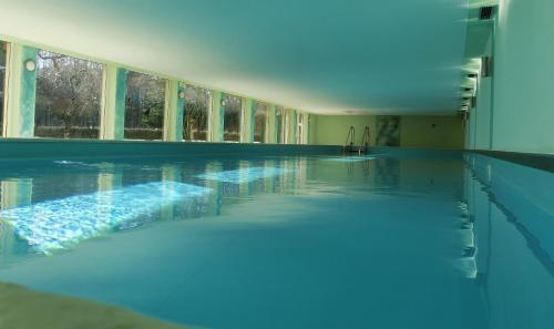 ROBERTO Haus KMB Seeappartement am Ossiacher See, Hallenbad, Skiarena Gerlitzen